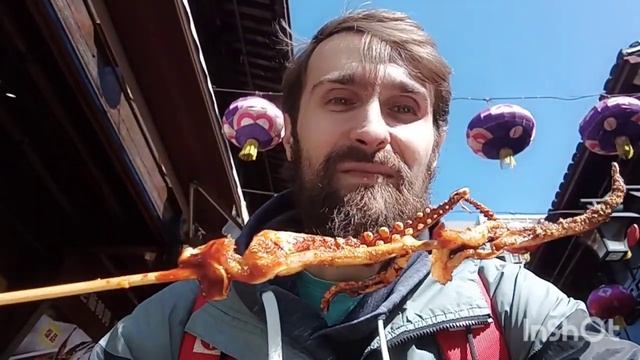 Китайский фаст фуд. Жареные лапы осьминога