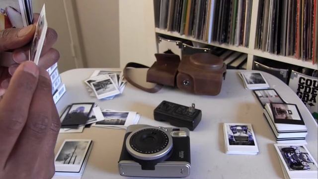 Reviewing my Fujifilm Instax Mini 90 Camera Review!!!