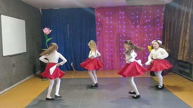 Танцевальный коллектив Акварель - Маков цвет
