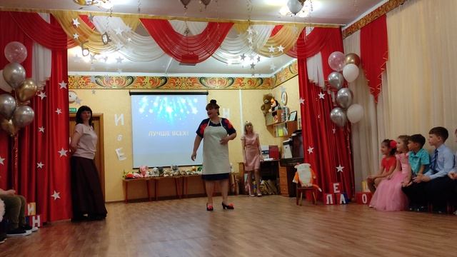 VID_20220527_164346_выпускной_27.05.2022_яблонька
