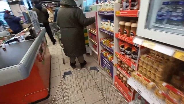 19/11 23 ПРИКИНУЛАСЬ ПИДЖАКОМ. МОЛОТИТ, КАК ШВЕЙНАЯ МАШИНКА. ОДНУ БОЛЕЗНЬ ЗАКРЫЛИ - ДРУГУЮ ОТКРЫЛИ.
