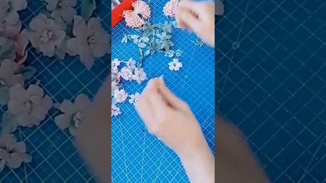 Делаю цветочки для нового альбома ?? #скрапбукинг #цветыручнойработы
