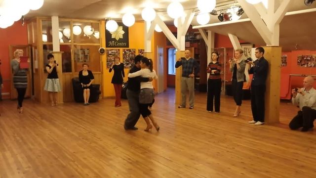 Sebastián Achaval and Roxana Suarez - Dynamics, argentine tango lesson (2014 Riga Tango Fiesta, LV)