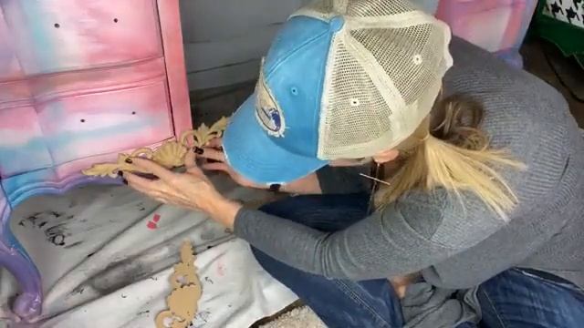 How to apply wood appliqués to painted furniture (PART 4) | Tracey's Fancy