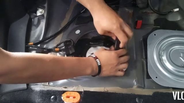 HOW TO REMOVE FUEL PUMP ASSEMBLY MAZDA CX5 PART 1