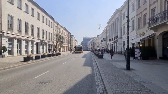 Nowy Świat pierwsze dni wiosny Warszawa