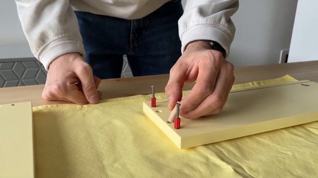 Установка эксцентриковой стяжки  Видеоинструкция от KUBI MEBEL
