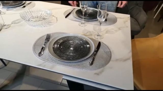 Обзор кухонного стола Сальери