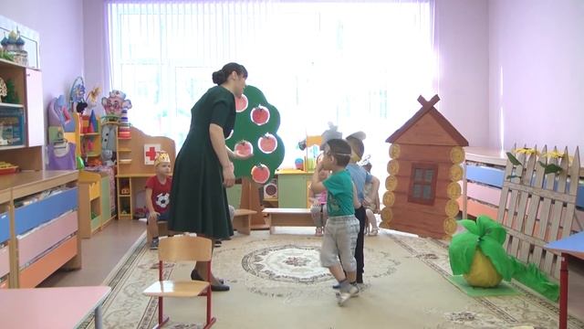 Интегрированное занятие  во второй младшей группе на тему: «Волшебные слова и добрые дела».