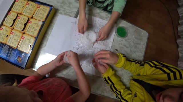 Проводим химические опыты всей семьёй!