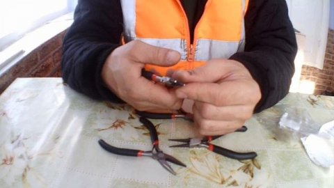 Набор в подарок(плоскогубцы кусачки узкогубцы ) для рыбака с Алиэкспресс дешевые