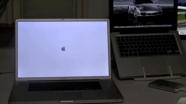 17-Inch MacBook Pro  Unboxing