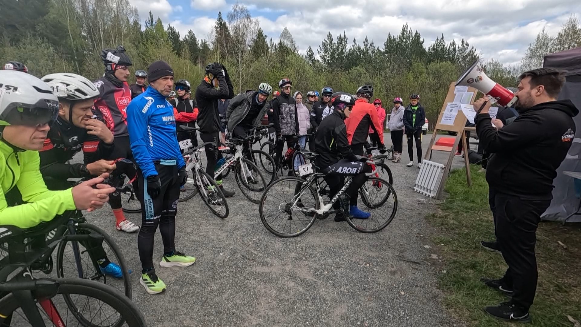 Велогонка под Веселовкой собрала более 70 участников