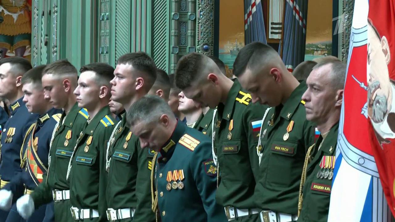 В Главном храме ВС РФ отслужили молебен в честь 79-летия Великой Победы