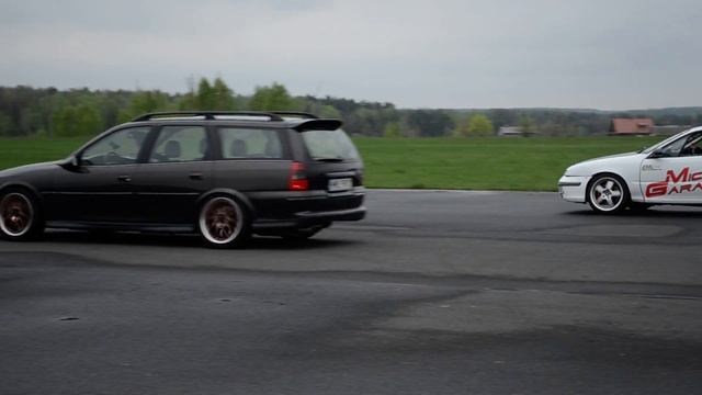 Opel Calibra V6 Bi-turbo RWD Vs Vectra B