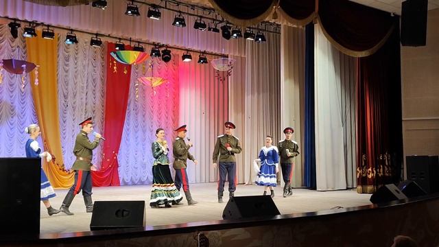 Приняли участие в концерте ко Дню пожилого человека