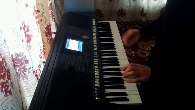 Только этого мало - на Yamaha psr s-950