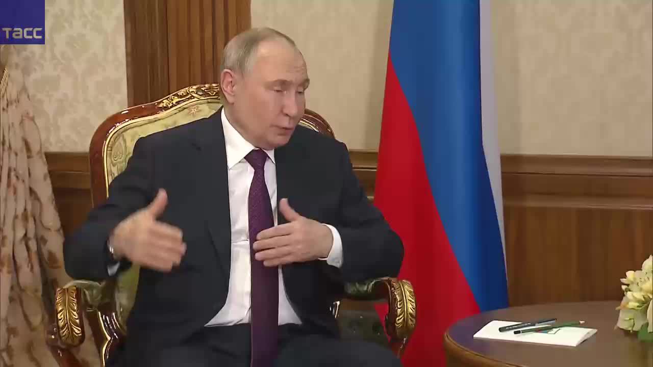 Путин проводит встречу с Лукашенко