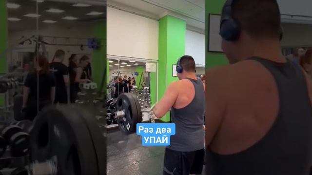 собираем спортсменов - на штанге 70кг - бицепс навсегда #sport #sportmotivation #tiktok #тикток #sw