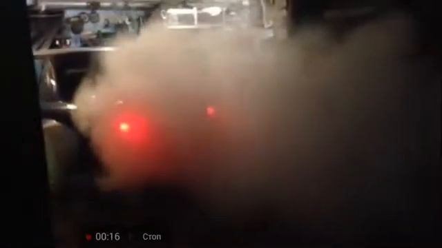 Рульчик показывает как правильно заехать в гараж