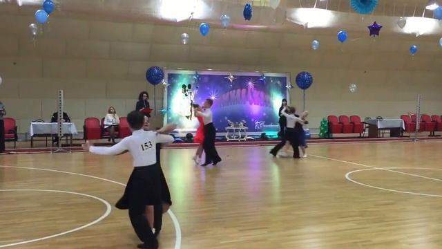 22.01.2017 "Зимняя сказка" Д (10-11) 8т. (1 место) Квикстеп Рыжов Павел-Петрова Виктория