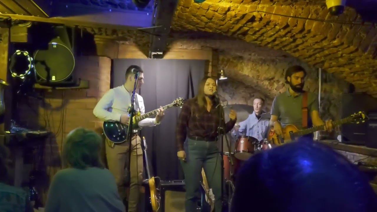 Джем в Хендрикс баре (It's Man's World)