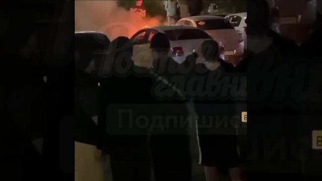 По улице Пушкинская загорелся автомобиль. 🔥