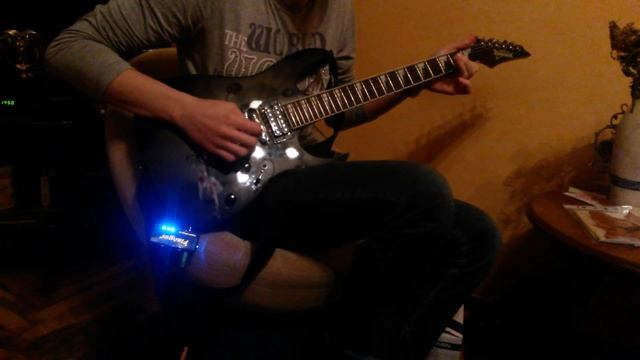 Электрогитара Ibanez хорошее звучание гитары.