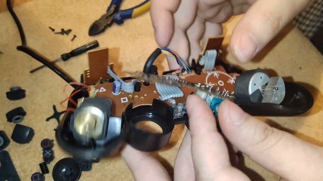 Ремонт китайского геймпада для Playstation 2 - восстановление и замена стика