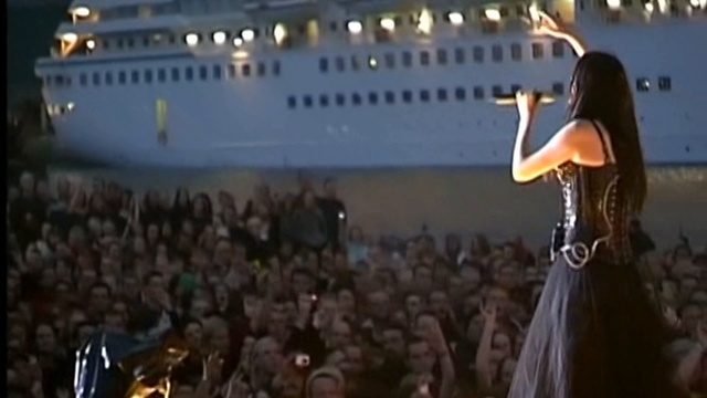 5 Forsaken (Within Temptation The Silent Force Tour 2004 )
