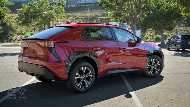 2023 Toyota bZ4x Long-Range EV Hands-On | 2021 LA Auto Show