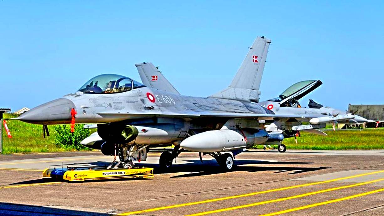 В Британии сделали неожиданный вывод об F-16 на Украине