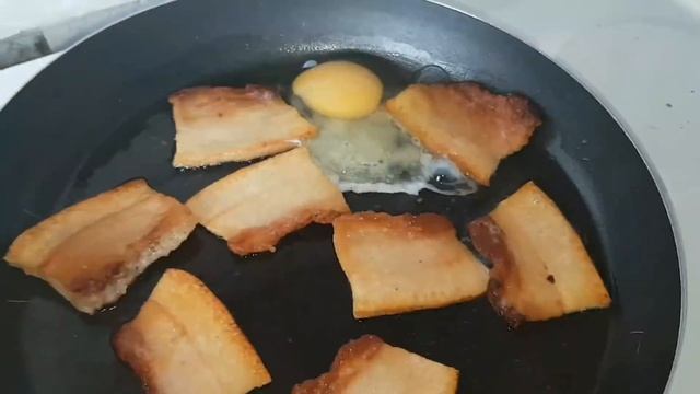Скробо. Яичница с салом по - цыгански. Gipsy cuisine.??