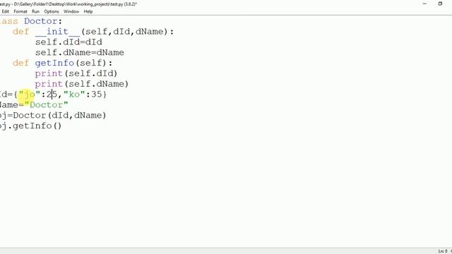 How to pass dictionary as argument in class of Python with the help of Constructor