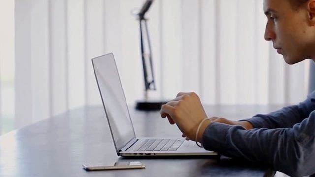How To Properly Charge Macbook Air | Updated 2024