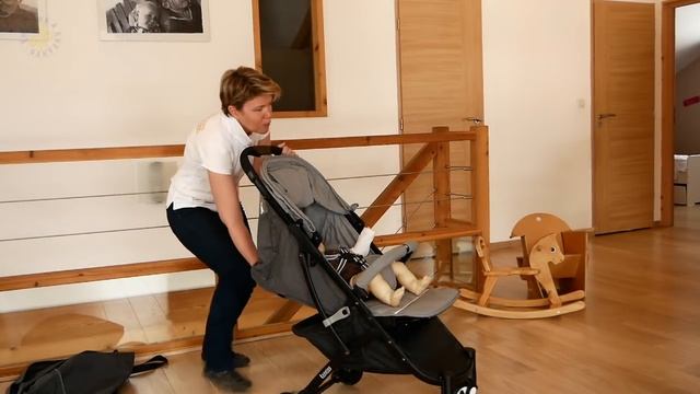 Poussette compacte naissance Squizz de Looping