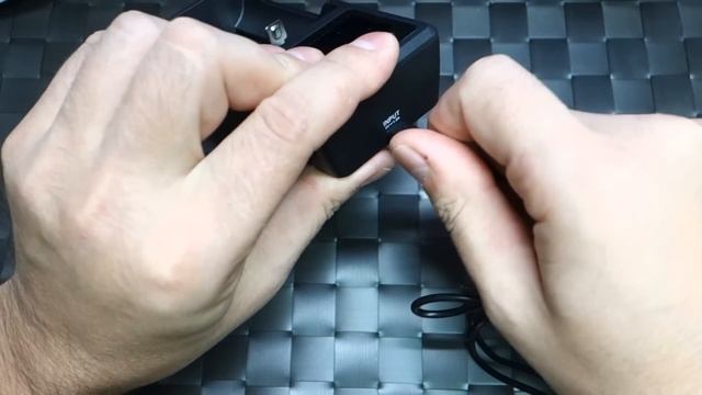 Зарядное устройство Xtar VC2