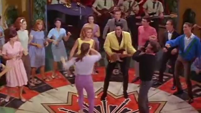 Elvis Presley - Runaway