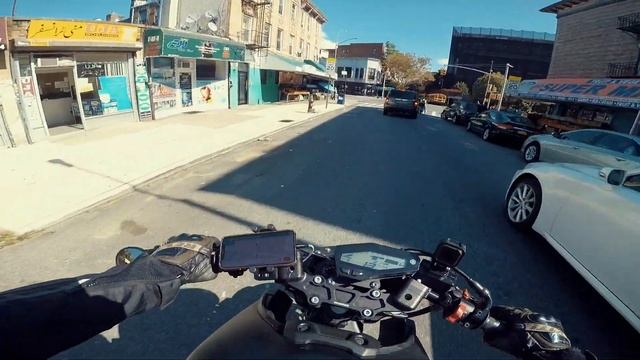 с БЛОНДИНКОЙ на МОТОЦИКЛЕ по Нью Йорку!