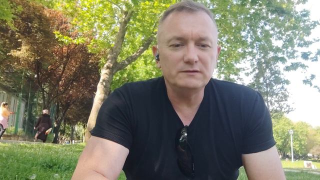 Почему люди проживающие за границей не являются 100% верным источником информации.