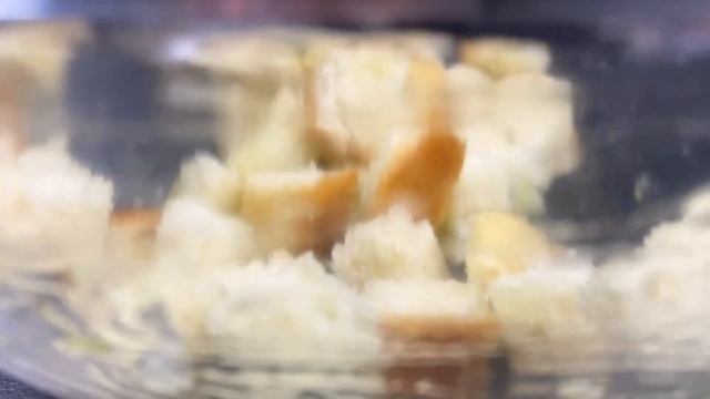 Салат Цезарь с креветками
