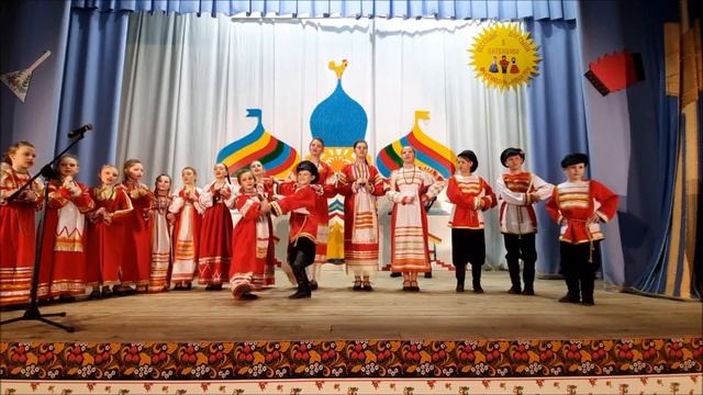 Русская народная песня "В сыром бору тропина". Песенные россыпи в Литвиново 2021.