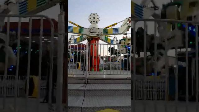 Аттракцион в Анапе. Очень крутая штука