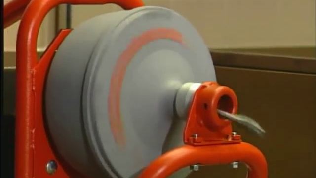 Как устранять засоры и чистить канализации с RIDGID K-40