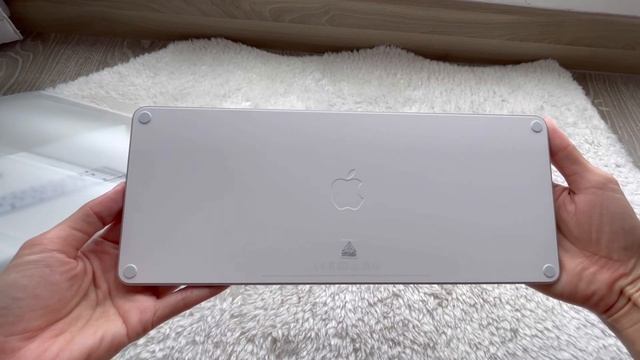 ? redesigned apple magic keyboard (2021) | new function buttons | aesthetic desk setup preview
