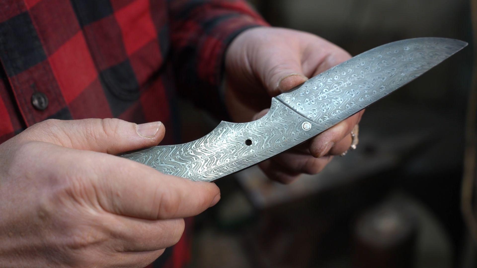 Сборка ножа с накладками из Aluminum Foil Carbon Fiber