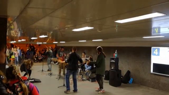 музыканты улиц и метро Москвы