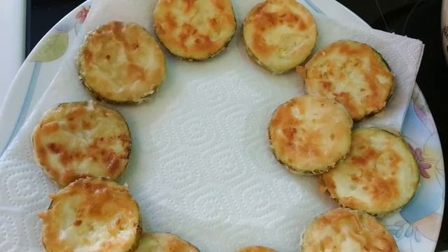 Жареные кабачки с чесноком и майонезом.