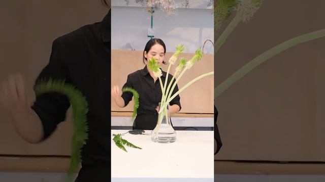 FLOWER ARRANGEMENT TUTORIAL - PINEAPPLE LILY FROM JAPAN