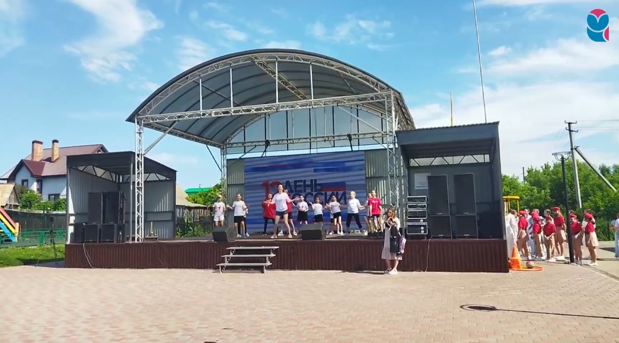 Концерт и интерактивные площадки: как в селах Самарской области отметили День России